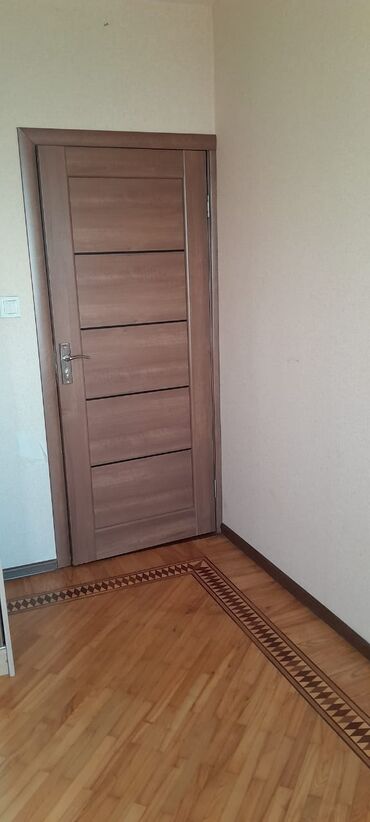 Kondisionerlər: 2m/90 sm 2 eded taxta qapı satilir. Ukrayna istehsalı açar nalişnik