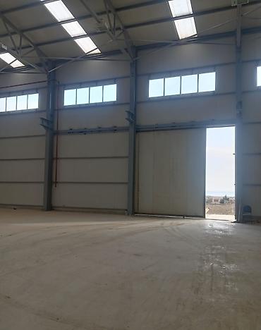 Kommersiya daşınmaz əmlakı: Müasir metal konstruksiyalı anbar/birbaşa istehsalat sahəsi 1000 kvm — 1
