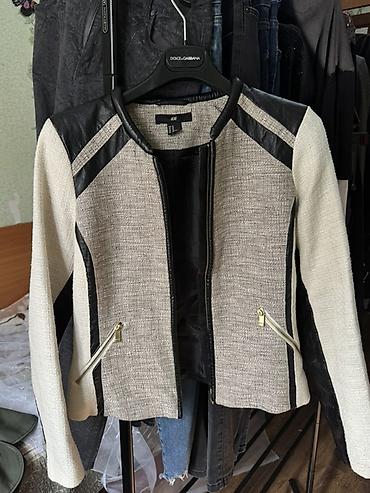 Пиджаки, жакеты: Женские жакеты (2 модели) 1) Жакет H&M без воротника 500с новый - — 2