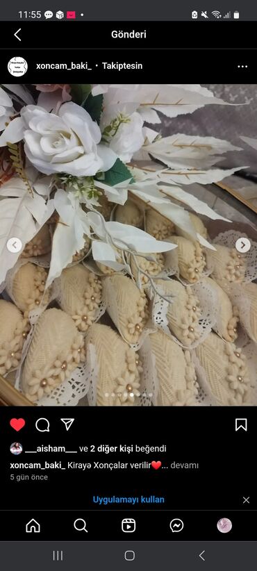 Xonça: Ağ güllərlə birlikdə 700 manata satılır.2 dəst qırmızı və mavi — 11