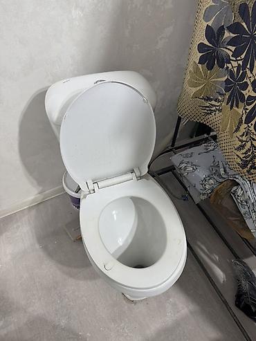 туалетные бумаги: Унитаз 2штуки — 1