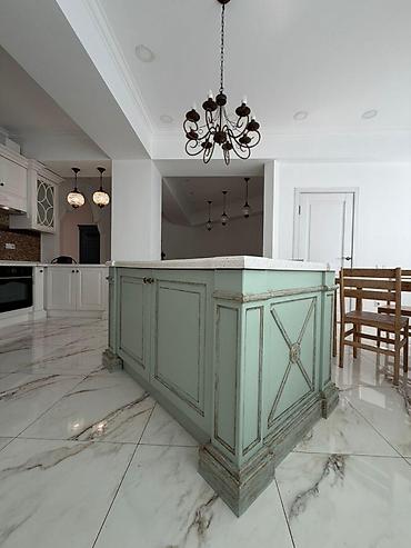 3 комнаты, 127 м², Золотой квадрат Элитка, 7 этаж, Дизайнерский ремонт