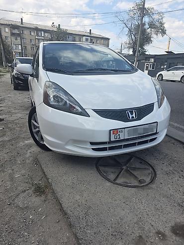фит токмок: Honda Fit: 2013 г., 1.5 л, Вариатор, Бензин, Хэтчбэк — 1