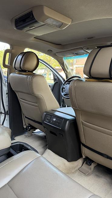 sequia: Toyota Sequoia: 2010 г., 5.7 л, Газ, Внедорожник — 8