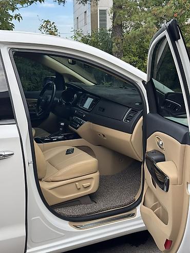 byd han ev: Kia Carnival: 2020 г., 2.2 л, Автомат, Дизель, Минивэн — 10