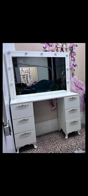 Digər biznes avadanlığı: AYNUR 2 💃 🪄Güzgü 230 azn 🤙🏼Əla vəziyyətdə *təcili* satilir 🏘️Ünvan — 1