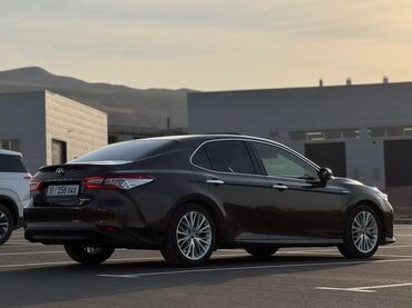 Toyota: Toyota Camry: 2018 г., 2.5 л, Гибрид, Седан — 5
