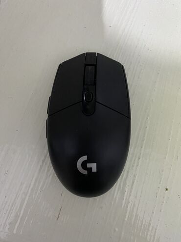 мышка logitech g102: Продаю оригинальгую мышку от Logitech версия 305 полное название
