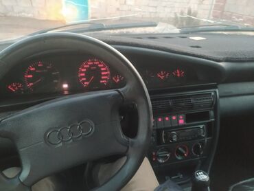 Audi: Audi A6: 1994 г., 2 л, Механика, Бензин, Седан
