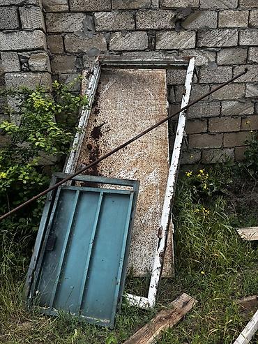 seyf qapilar islenmis: Keçmişin dəmir seyf qapısıdır cox ağırdır çərçivəsi özü birlikdə 200 — 2