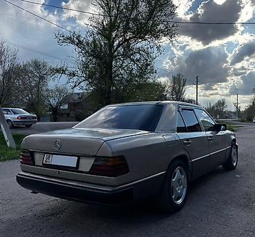 авто фрион: Mercedes-Benz W124: 1988 г., 2.5 л, Механика, Дизель, Седан — 3