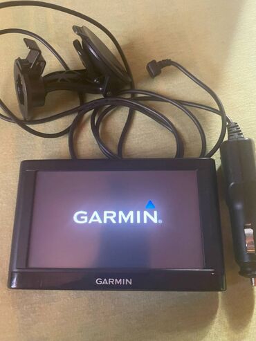 GPS: Tri GARMINA uredjaja na prodaji,videti modele i slike. Modeli 57,56 i — 6