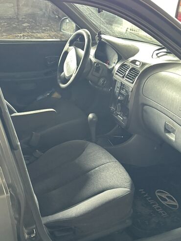 Hyundai: Hyundai Accent sedan Maşın gündəlik sürülən maşındır hal hazırda — 8
