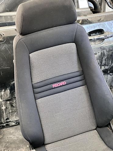 Детали салона: Спортивное сиденье Recaro - Оригинальное сиденье Recaro с — 2