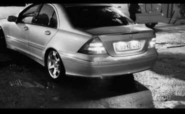 Mercedes-Benz: Mercedes-Benz C-Class: 3.2 l | 2000 il Sedan — 5