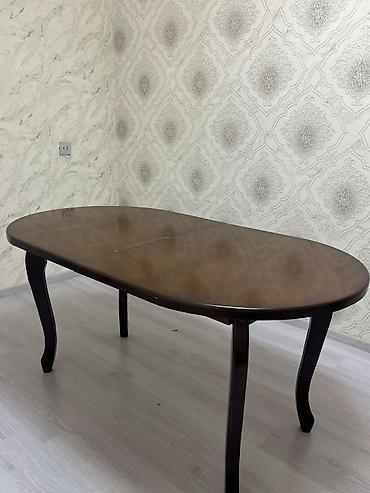 islenmis masa: Qonaq otağı üçün, İşlənmiş, Açılan, Oval masa, 4 stul — 9