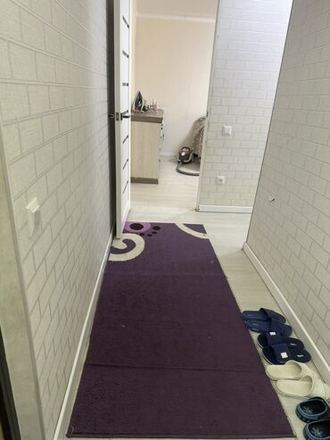 сдаю квартиру 5 микрорайон: 1 комната, 32 м², 104 серия, 1 этаж, Евроремонт