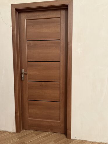 qtaq qapısı: İşlənmiş Otaq qapısı Zəmanətsiz, Ödənişli quraşdırma, Ünvandan götürmə, Ödənişli çatdırılma