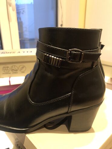 Gležnjače: Gležnjače, Elly Shoes, 39 — 9