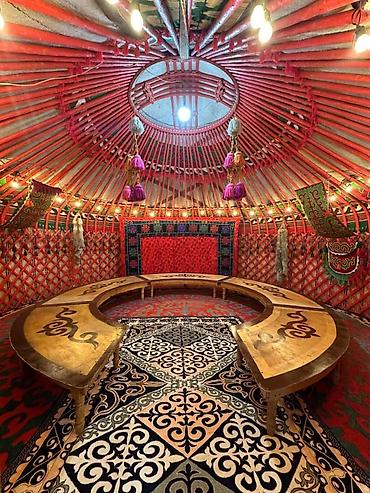 Аренда юрт: Аренда юрты, Каркас Деревянный, 85 баш, С полом, Самовар, Стол — 10