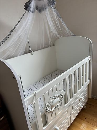 lay lay matras: Oğlan və qız üçün, Yeni, Dördbucaq, Beşik, Dəst ilə, Matras ilə, Yellənmə mexanizmi ilə — 7