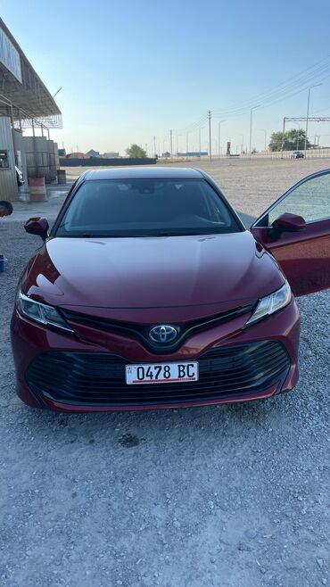 byd машина: Toyota Camry: 2019 г., 2.5 л, Автомат, Гибрид, Седан