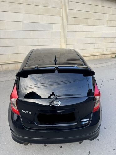 Nissan: Nissan Note hatchback - Korpus: qara rəng, 5 qapı, arxa spoyler - — 5