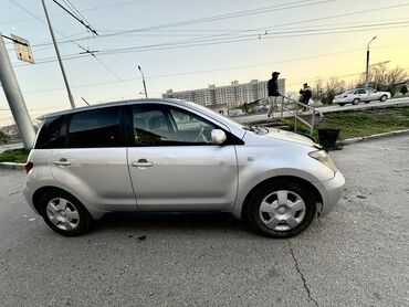 Toyota: Toyota ist: 2003 г., 1.5 л, Автомат, Бензин