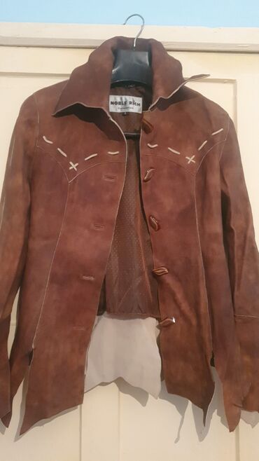 Kurtkalar: Təcili!!!Qadın üçün dəri gödəkçələr. təzədi. bir ədədi 50m. 7-8 — 4