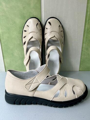 Другая женская обувь: Эко-кожа 1300 сом🌸супер лёгкие и удобные,весна-лето🌸качество👍все