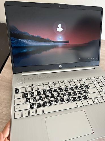 macbook 15: HP 15-дюймовый ноутбук серебристого цвета Характеристики: - Экран — 8