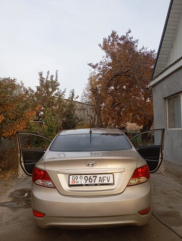 Hyundai: Hyundai Solaris: 2013 г., 1.6 л, Автомат, Бензин, Седан — 11