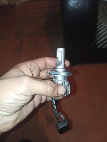 Ehtiyat hissələri: Avtomobil üçün LED far lampası - Tip: LED başlıq lampası, H4/H7 — 2