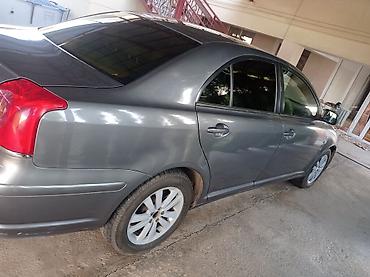 hilux surf 130: Toyota Avensis: 2004 г., 1.8 л, Механика, Бензин, Седан — 5
