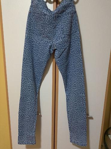 pull and bear belgrade: Zenske farmerke,velicina 36.Animal print.Korisceno,bez ostecenja.Cena — 4