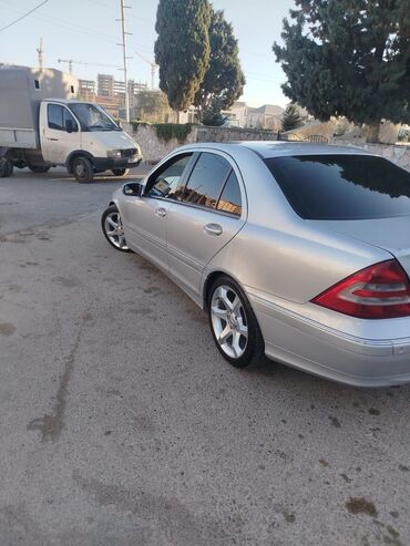 Mercedes-Benz: Mercedes-Benz C-Class: 3.2 l | 2000 il Sedan — 3