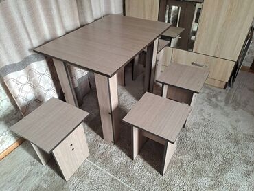 уголок новый: Комплект стол и стулья Кухонный, Новый