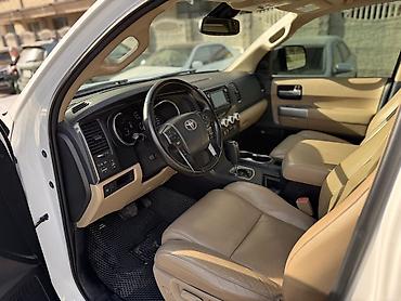 люк е36: Toyota Sequoia: 2017 г., 5.7 л, Автомат, Бензин, Внедорожник — 3