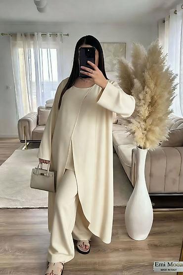 Kompleti: Kompleti za punije
Cena 3100
Vel. Do 5xl
V26 — 1