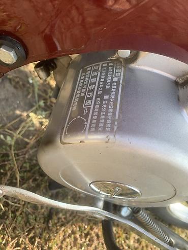 задаю: Продам мопед-скутер класса Cub (тип Honda Super Cub/Delta) в бордовом — 6