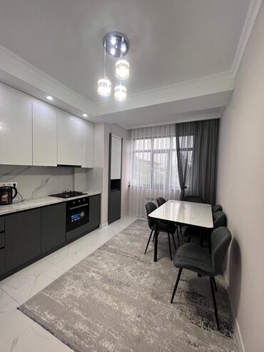 срочно продаю в связи с переездом: 3 комнаты, 98 м², Элитка, 4 этаж, Евроремонт