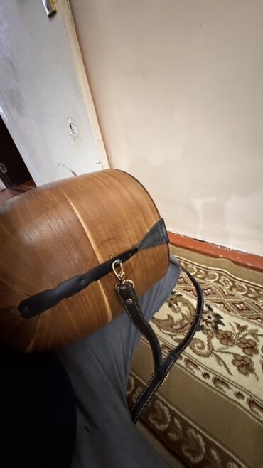 Saz: 🔹 Ana sazdır – səsi çox aydın və təmiz çıxır. 🔹 5 ildir məndədir, son — 7