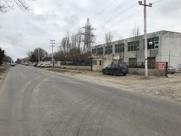 Binalar: Sumqayıt şəhərində 900 kv.m sahəsi olan və 1hektar torpaq sahəsinüə — 18