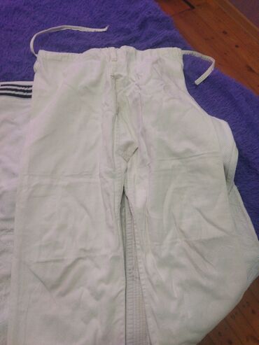 İdman formaları: Tep teze qalib Cemi 5 ders geyilib.Bahalilardandir.Qalin material.Ve — 6