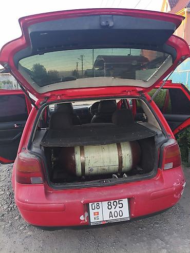 mazda 3 2007: Volkswagen Golf: 2000 г., 2 л, Автомат, Газ, Хэтчбэк — 5