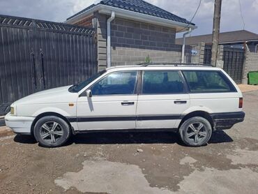 глушитель гольф 4 2.0 бензин: Volkswagen Passat Variant: 1993 г., 1.8 л, Механика, Бензин, Универсал
