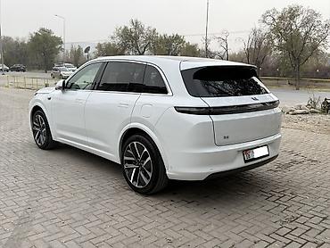 m 111: Lixiang L7: 2023 г., 1.5 л, Автомат, Электромобиль, Внедорожник — 5