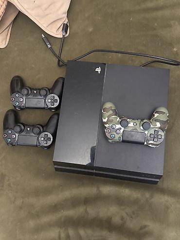 ps4 game: PlayStation 4 (fat) с комплектом аксессуаров и игр В комплекте: - — 4