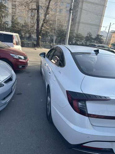 Hyundai: Hyundai Sonata: 2019 г., 2 л, Автомат, Газ, Седан — 7