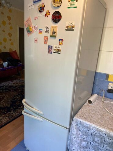 маленький холодильники: Холодильник Atlant, Б/у, Двухкамерный, 70 * 170 * 70
